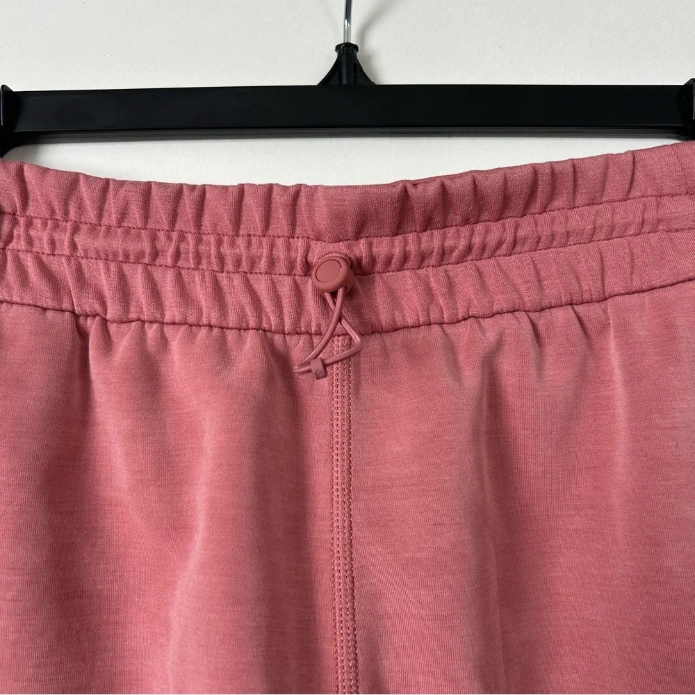 Lululemon Softstreme High-Rise Short 4
